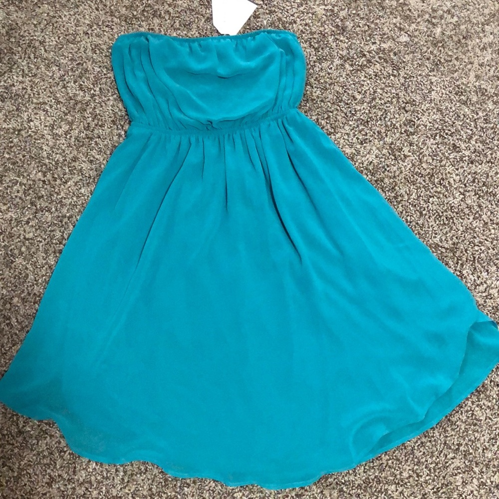 Strapless dress